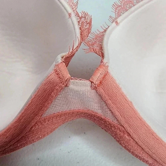 Victoria's Secret Very Sexy Lightly Lined Plunge Bra 34DD - Picture 9 of 10